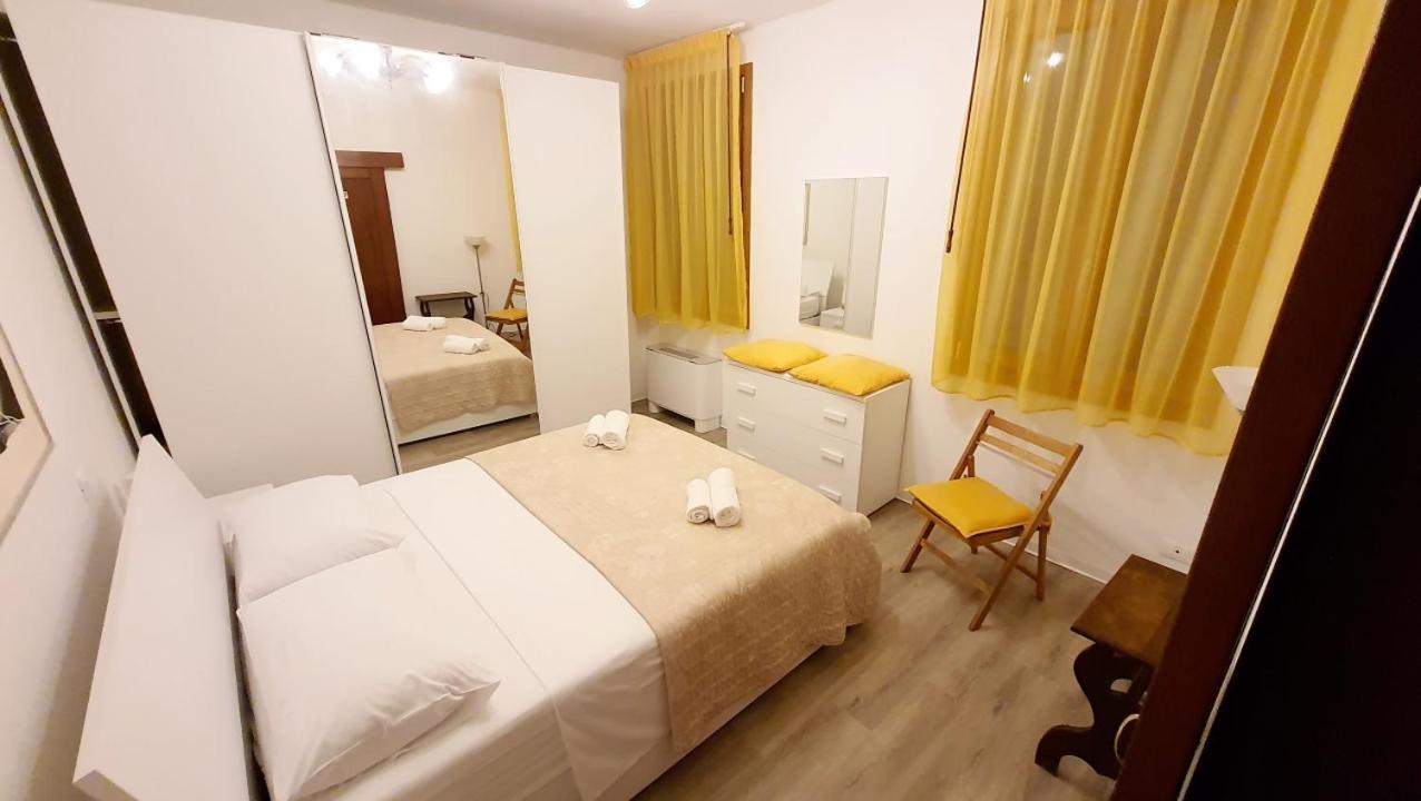 Calle Dei Guardiani Rooms Венеция Екстериор снимка