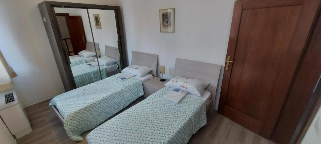 Calle Dei Guardiani Rooms Венеция Екстериор снимка